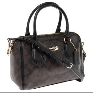 Authentic COACH Signature mini Bennett Satchel